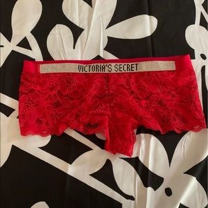 Size S Victoria’s Secret Very Sexy lace shortie NWOT